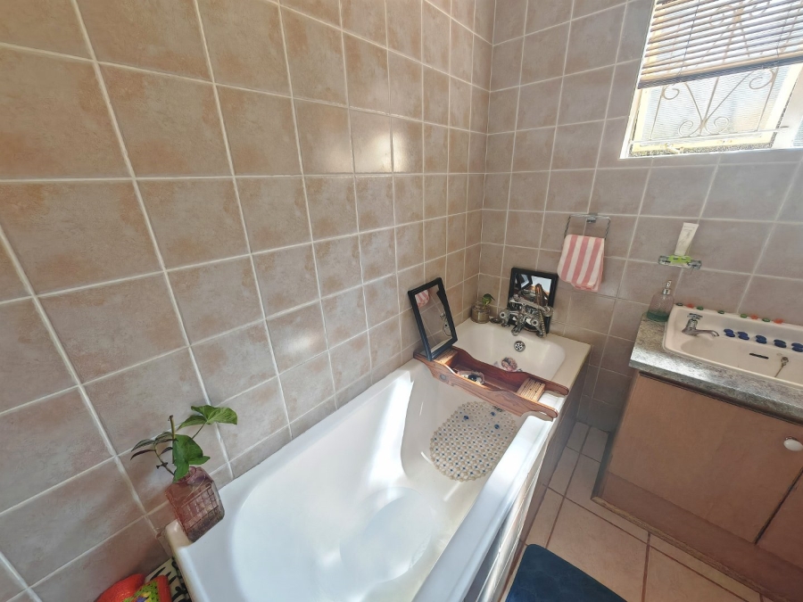 3 Bedroom Property for Sale in Noordhoek Free State